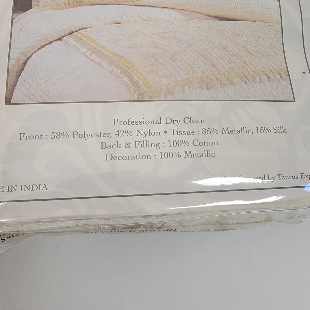 Elegant Cream Taupe Pillow Shams Cover Set 2 Piece 21" X 27" Standard NIP - Picture 2 of 9